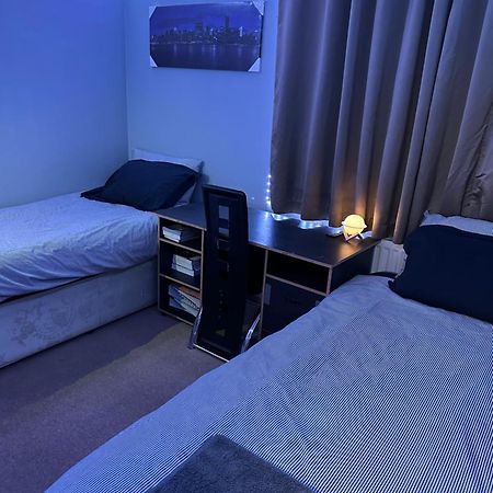 London Gateway Get-Away Διαμέρισμα Χάνσλοου Εξωτερικό φωτογραφία